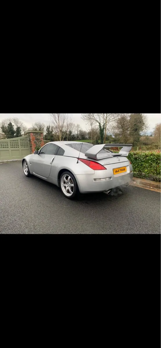 2005 350z - Image 4