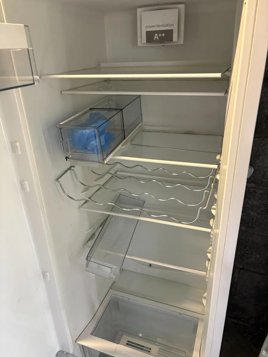Siemens Fridge full height - Image 2