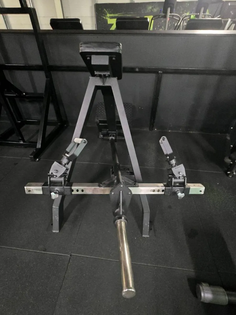 Hip Thruster/ Hypertension/T Bar Row - Image 1