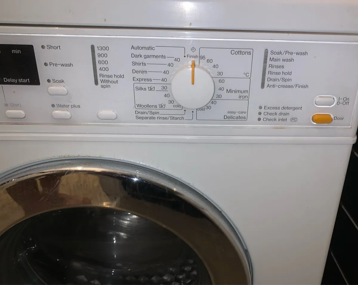 Miele Washing machine - Image 3