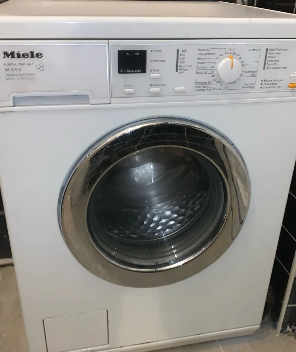 Miele Washing machine - Image 4