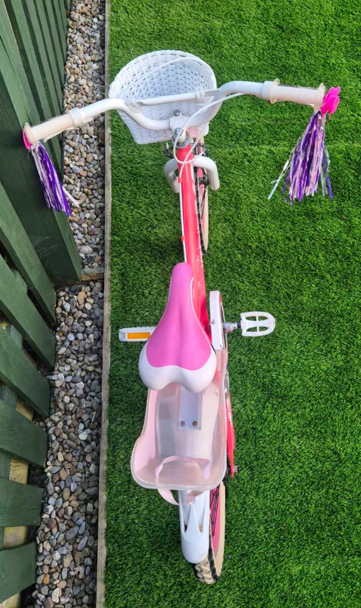 Girls 18 inch Bike - Image 4