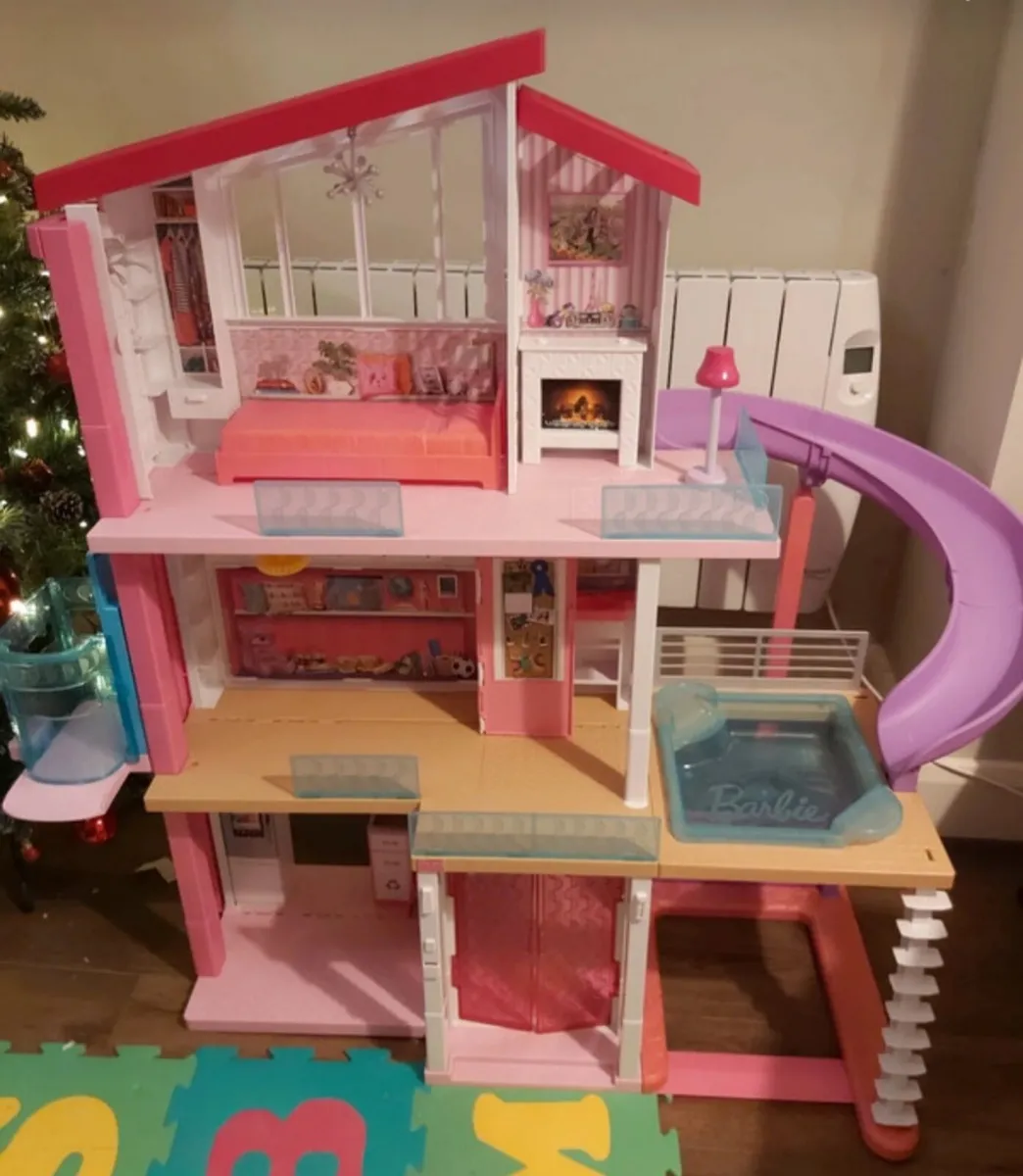 Barbie Dream House - Image 1