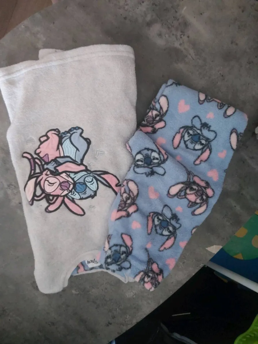 Stitch and Angel pyjamas - Image 1