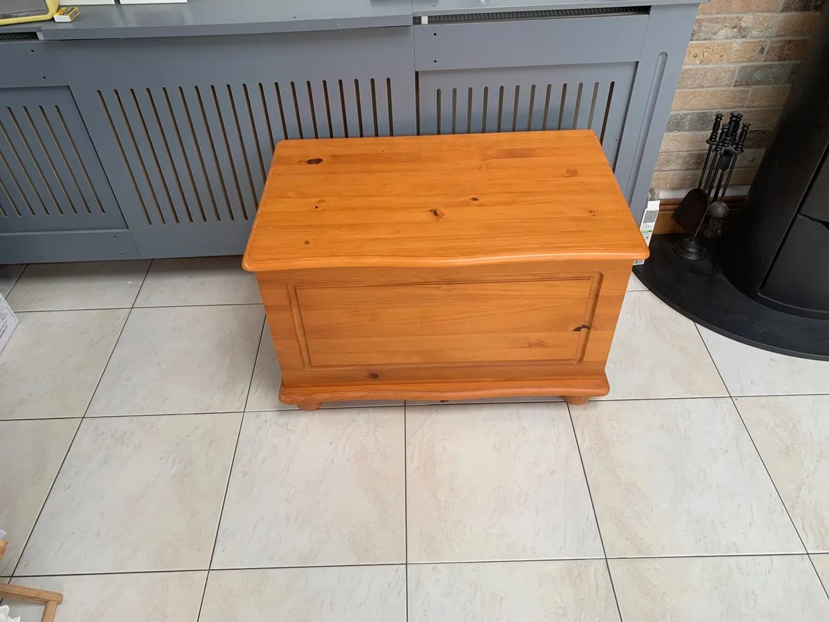 Blanket/storage box - Image 2