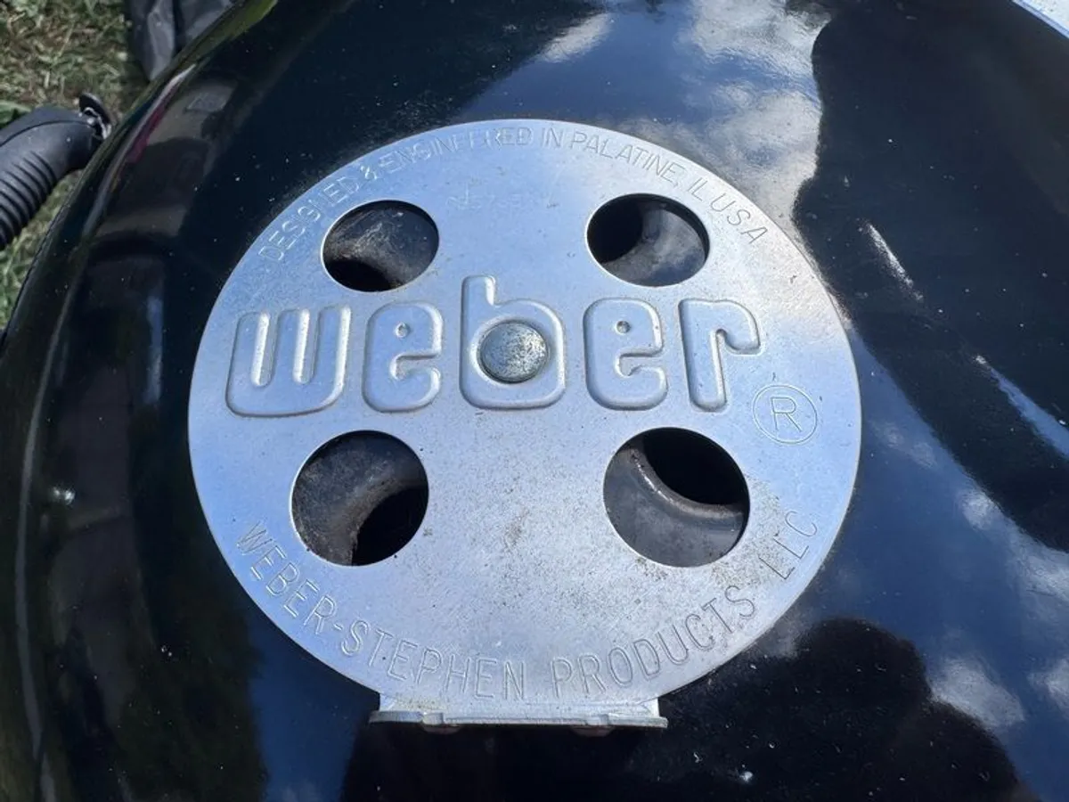 Weber Original Kettle 57cm Charcoal BBQ + Full Accessory Bundle - Image 2