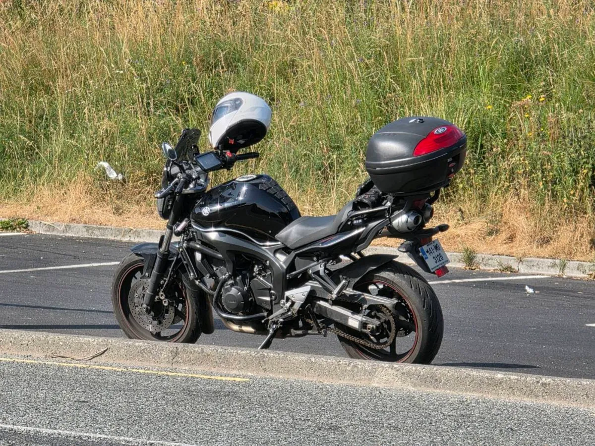 Yamaha Fazer S2 600 – 2014 – Excellent Condition - Image 4