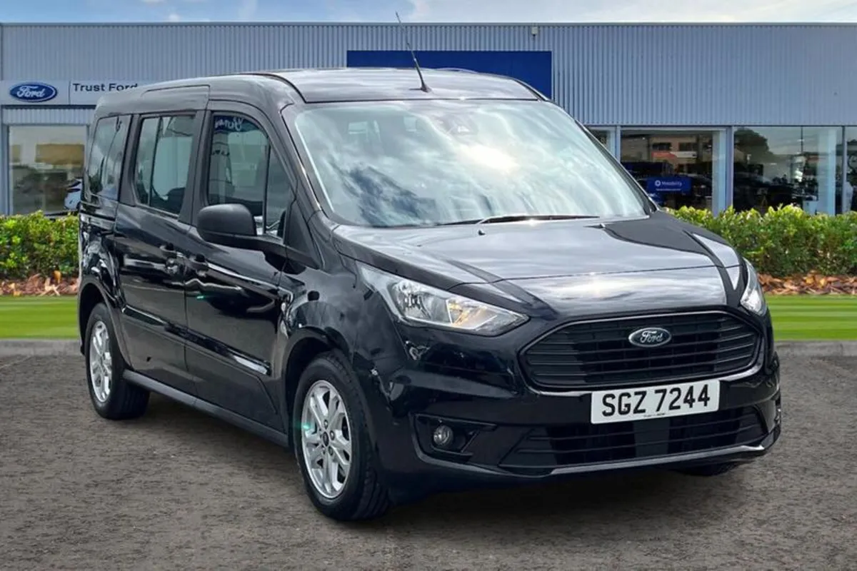 Ford Tourneo Connect 1.5 EcoBlue Zetec MPV 5dr Die - Image 1
