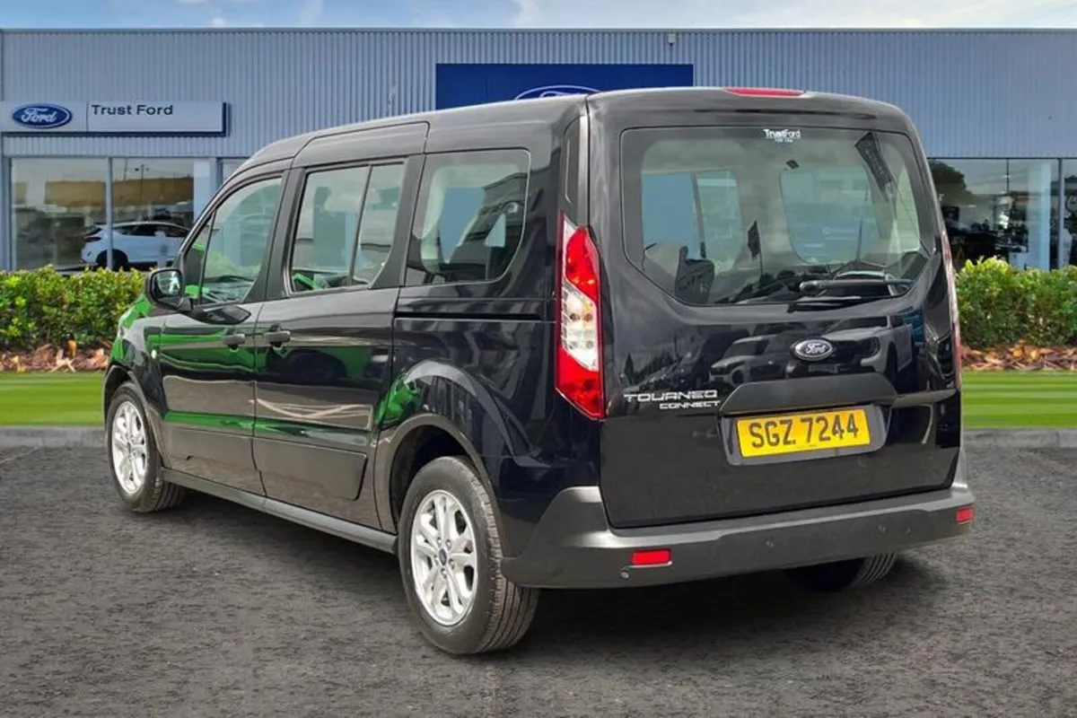 Ford Tourneo Connect 1.5 EcoBlue Zetec MPV 5dr Die - Image 2