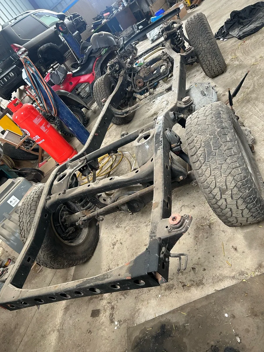 Toyota Land Cruiser Colorado swb chassis - Image 3