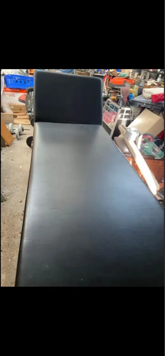 Physio massage bed treatment plinth - Image 1