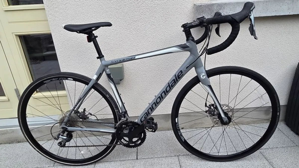 Cannondale Tiagra Synapse road bike - Image 1