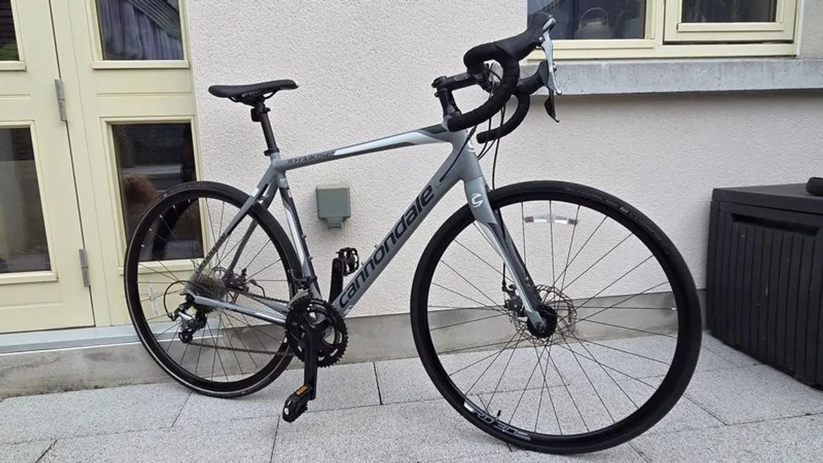 Cannondale Tiagra Synapse road bike - Image 2