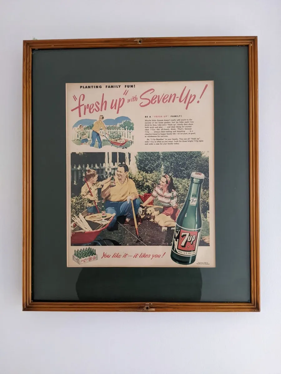 Bar Memorabilia - Image 4