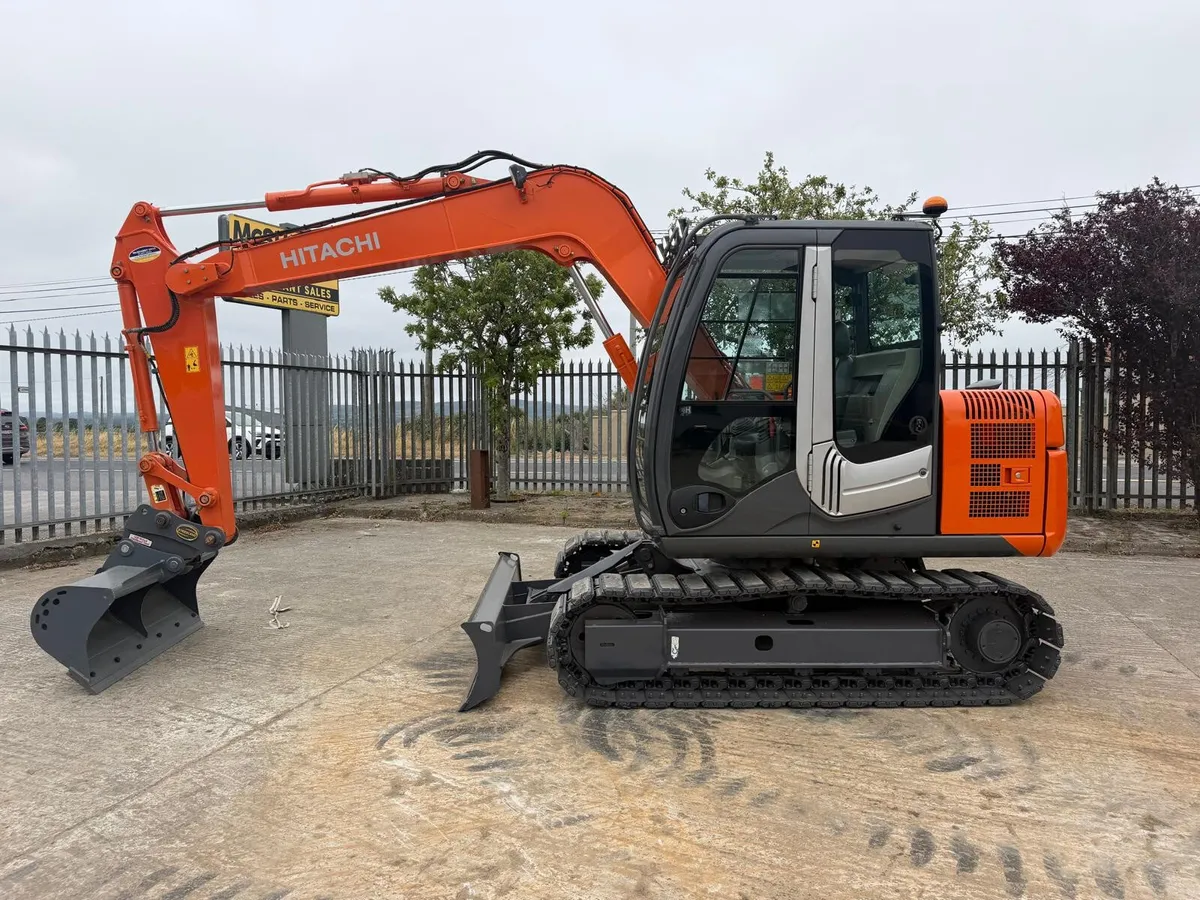 Hitachi ZX70BL-3 EX JAPAN - Image 3