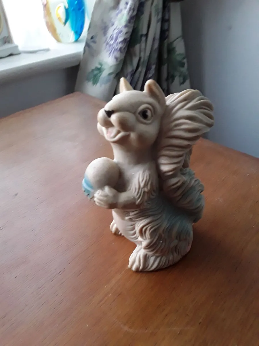 Vintage rubber squirrel 1950s collectible toy - Image 1