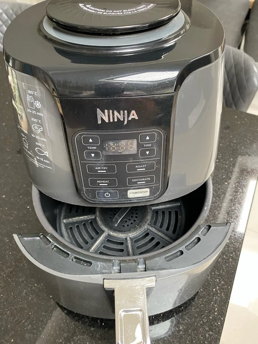 Ninja Air fryer - Image 2