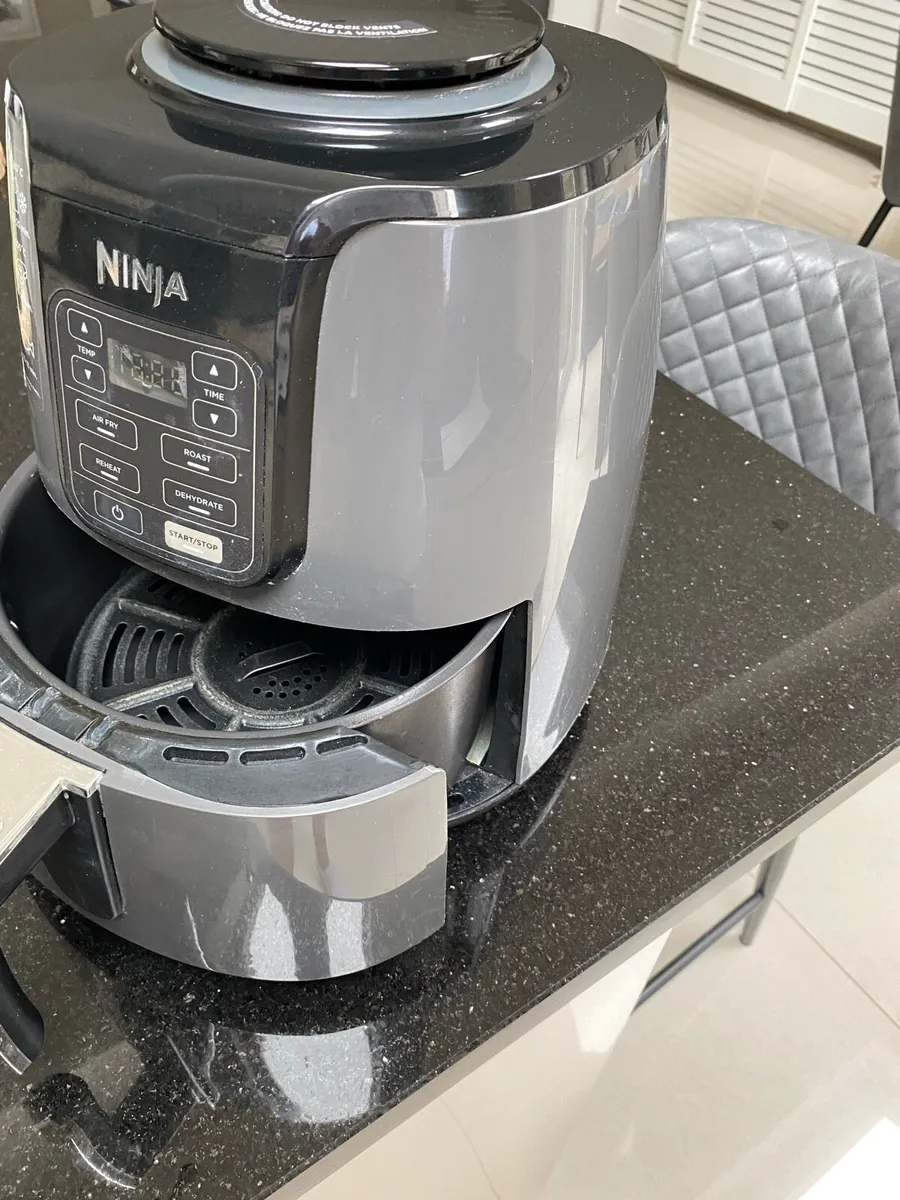 Ninja Air fryer - Image 3
