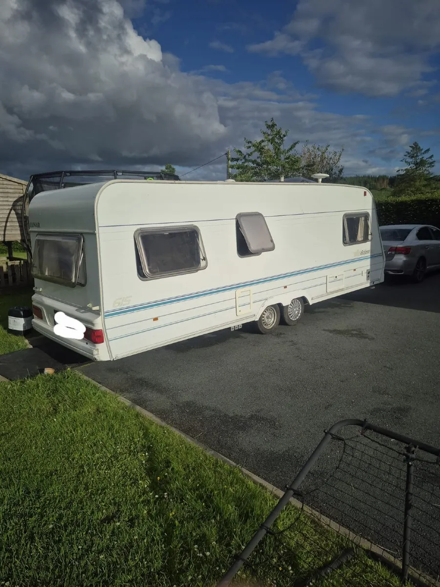 Lunar Eclipse 615 - 5 Berth Family Caravan - Image 1