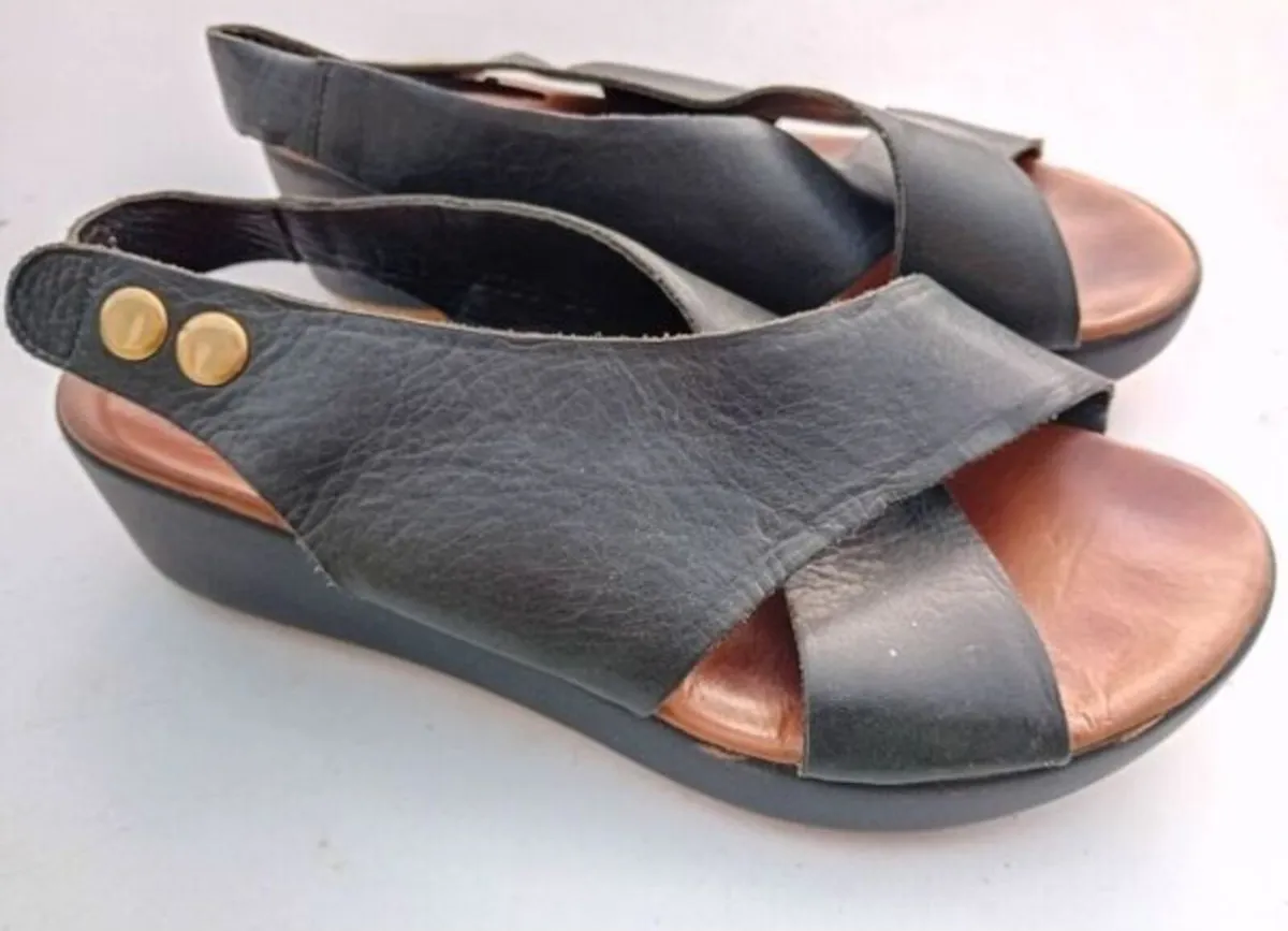 Leather Sandals UK3-4 - Image 1