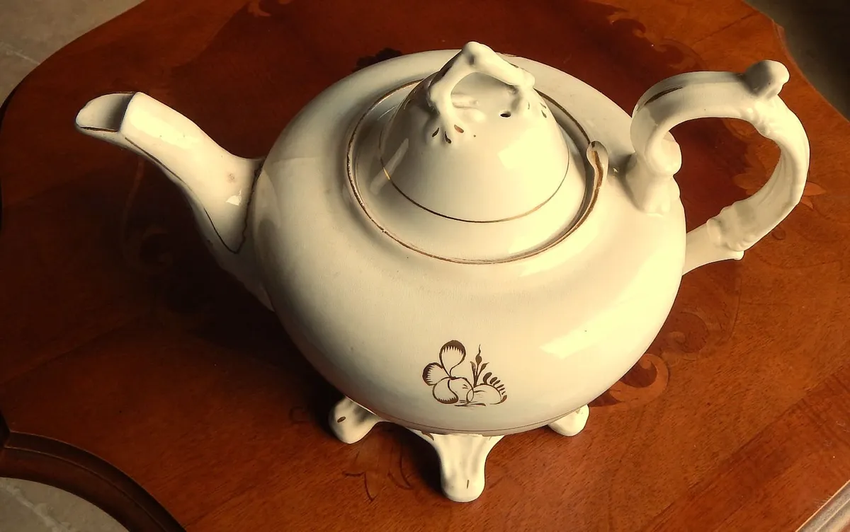 Vintage Porcelain Teapot on Footed Base - Image 2
