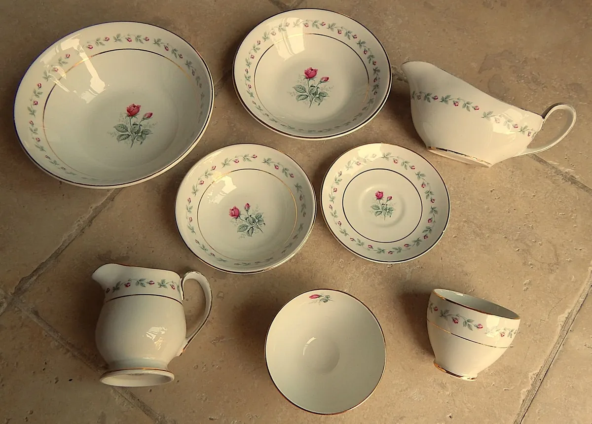 Set of Vintage Arklow Pottery Avoca Green Crockery - Image 4