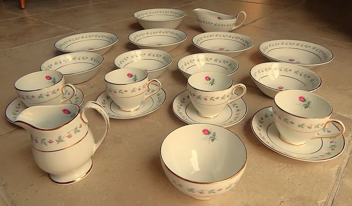 Set of Vintage Arklow Pottery Avoca Green Crockery - Image 3