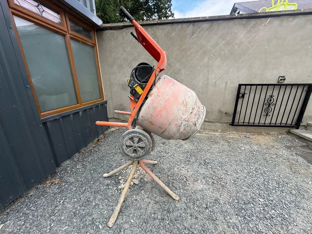 ** BELLE 110V ELECTRIC CEMENT MIXER & STAND ** - Image 3