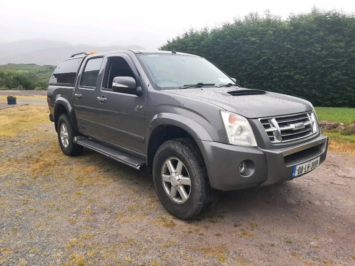 Isuzu D max - Image 1