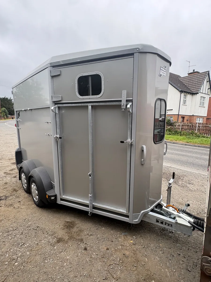 2026 ifor Williams HB511 horsebox - Image 1