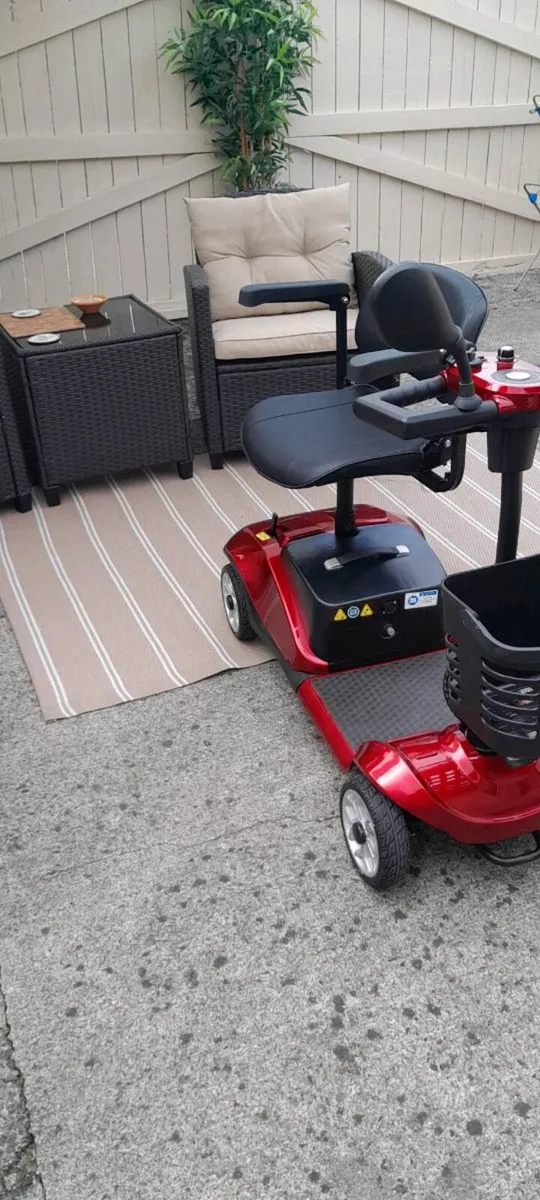 Mobility scooter (mint) - Image 2