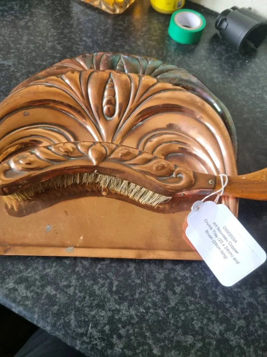 Copper crum pans and brush - Image 2