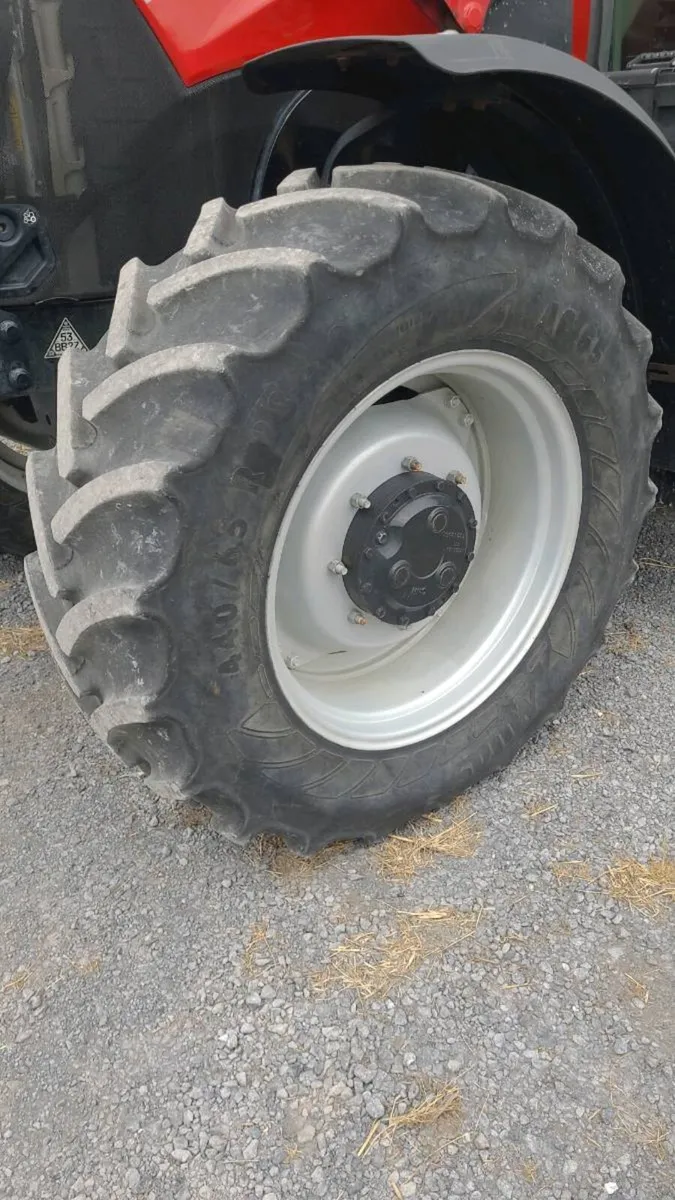 Case maxxum rims and tyres - Image 4