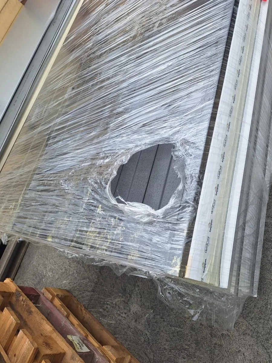 Insulated Roof Cladding Panels 80mm in Black - Image 4