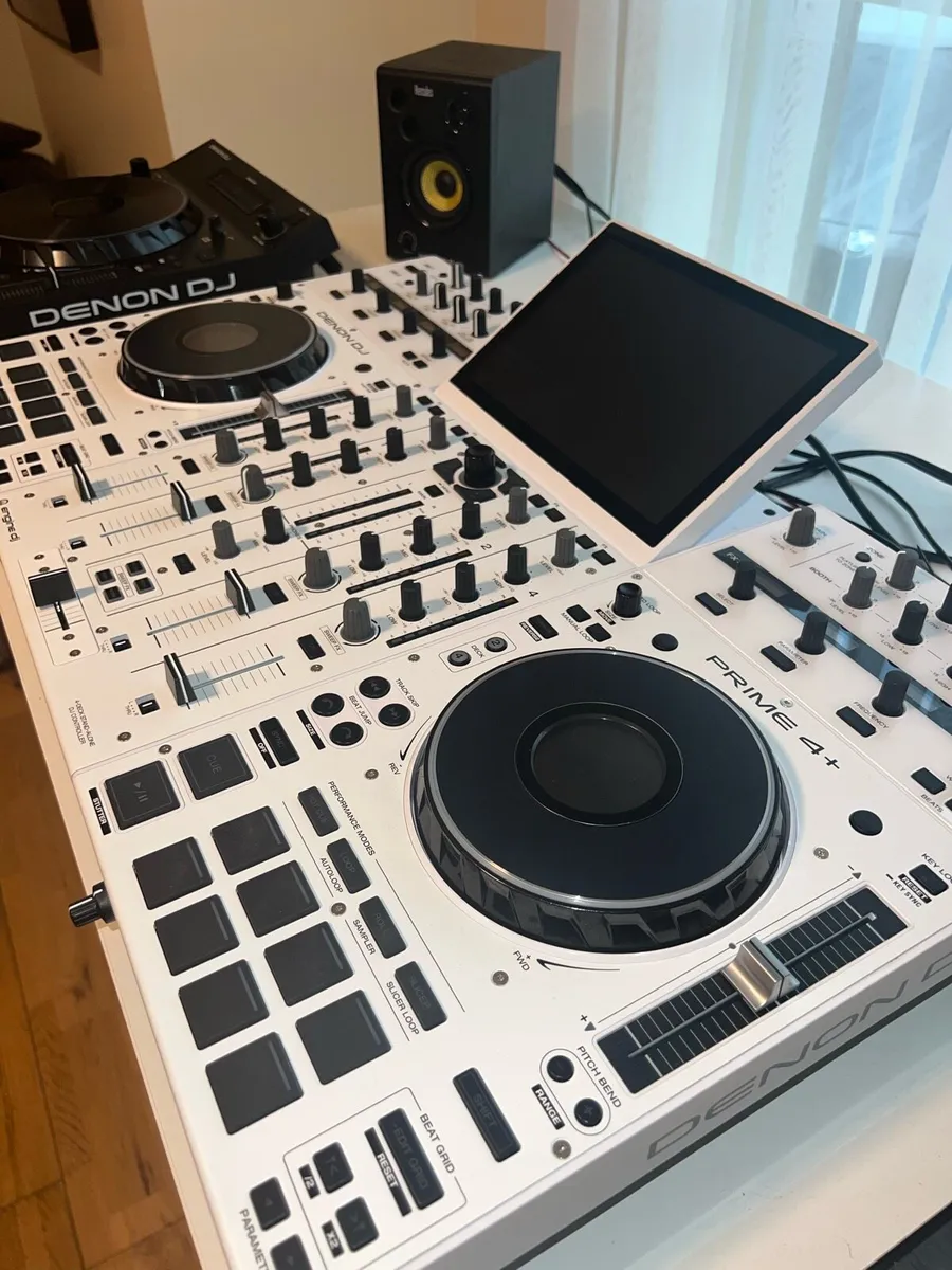 Denon prime 4 plus complete setup - Image 2
