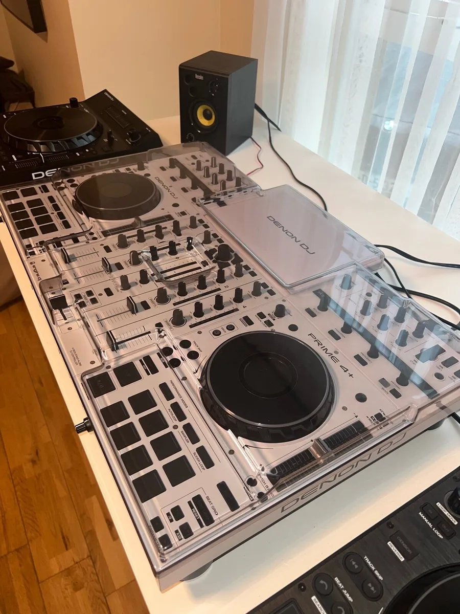 Denon prime 4 plus complete setup - Image 4