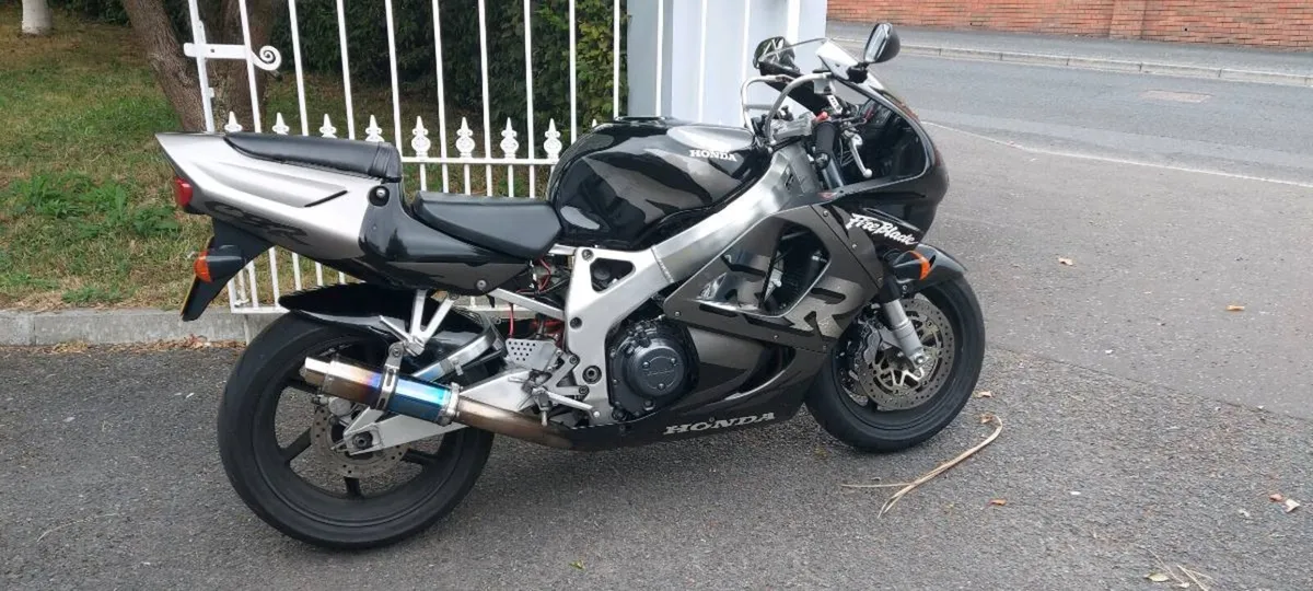 Honda fireblade cbr900rrx - Image 1