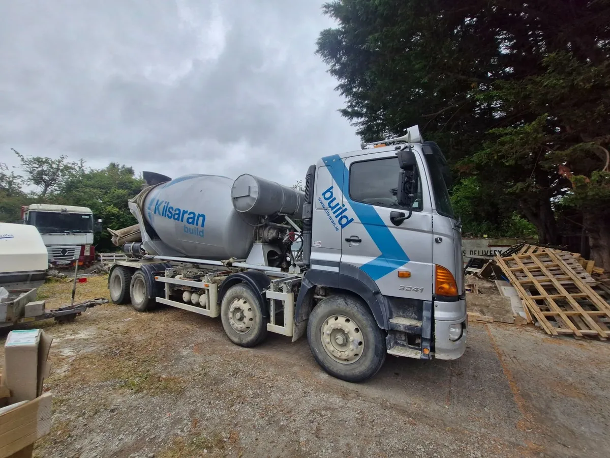 Hino Other 2013 - Image 2