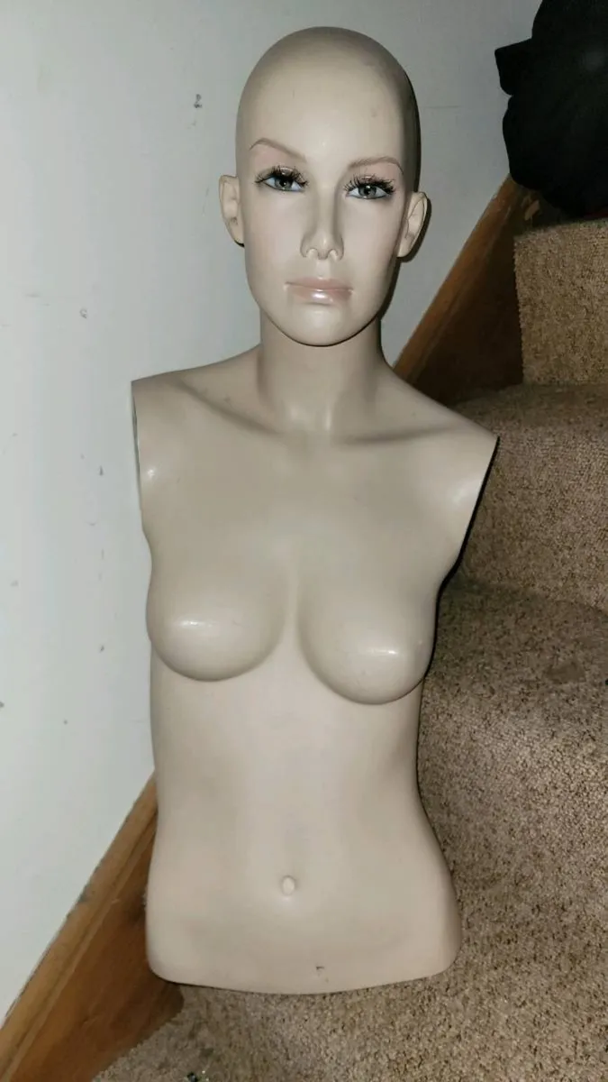 Realistic Female Mannequin Head with shoulder - Image 1