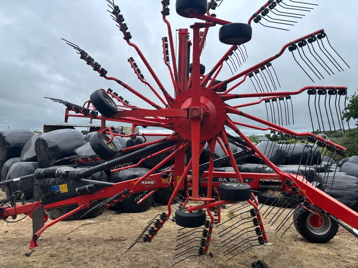 Kuhn 9531 rake - Image 2