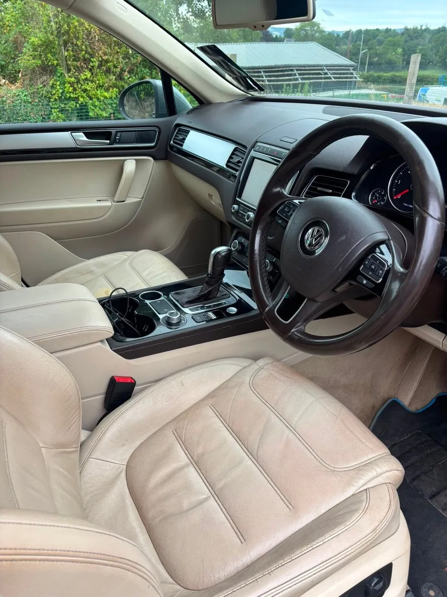 Volkswagen Touareg - Image 4