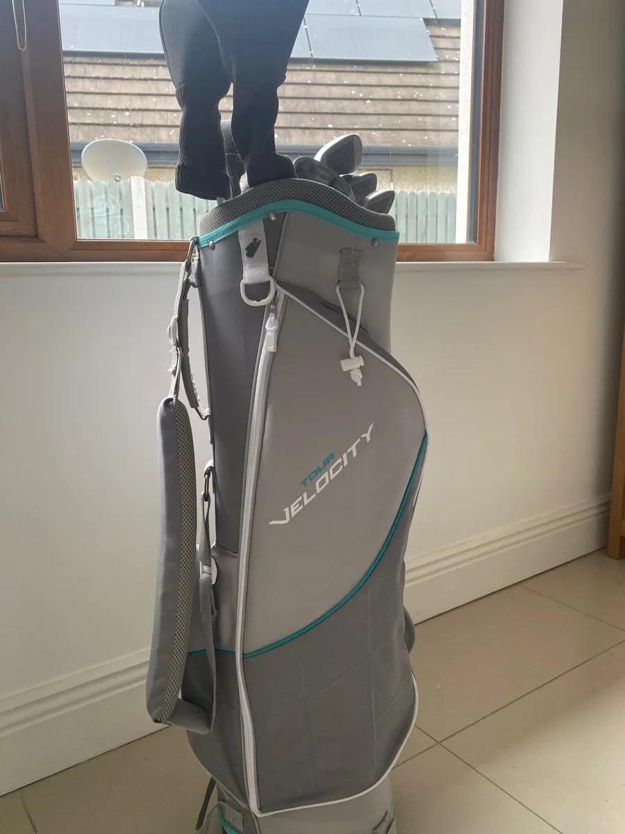Brand new Golf clubs and bag never used - Image 1