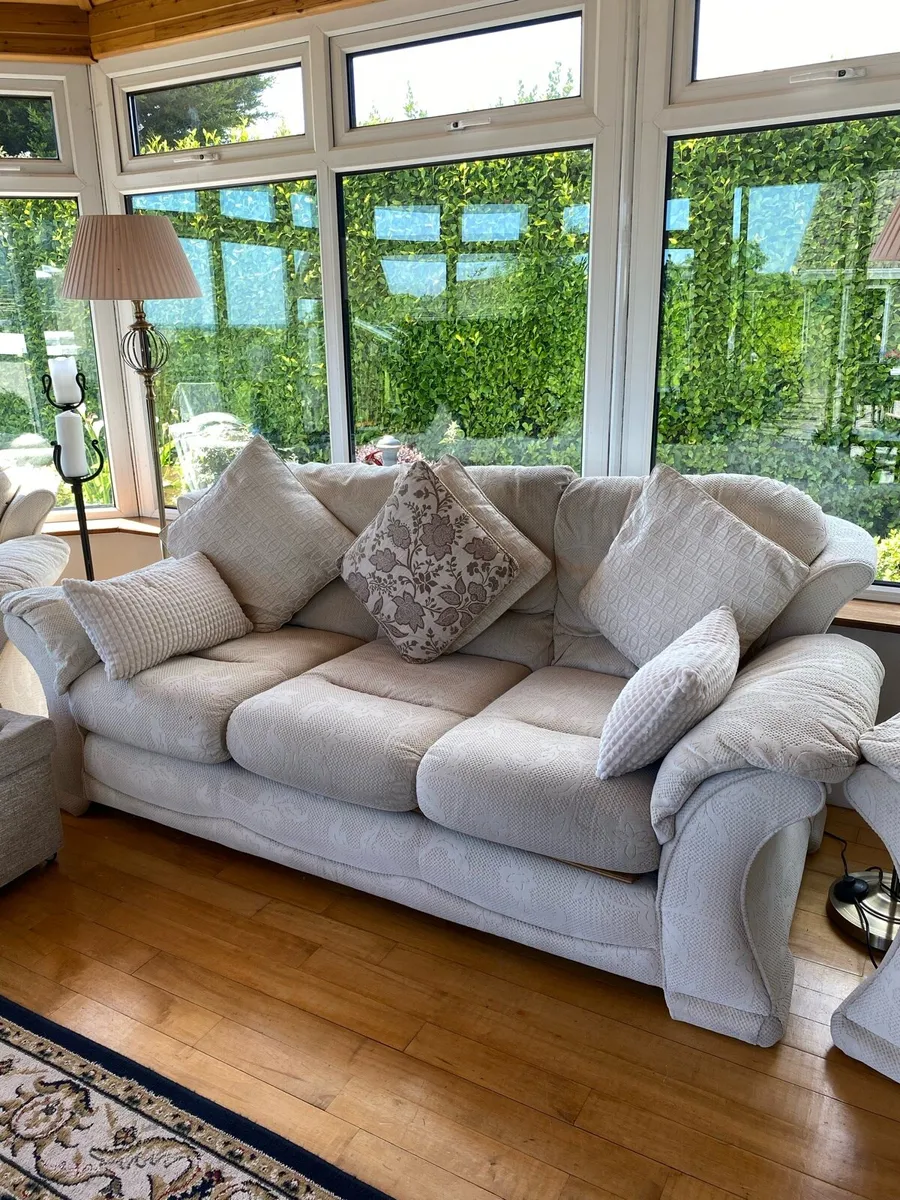 Three Piece Suite. - Image 1