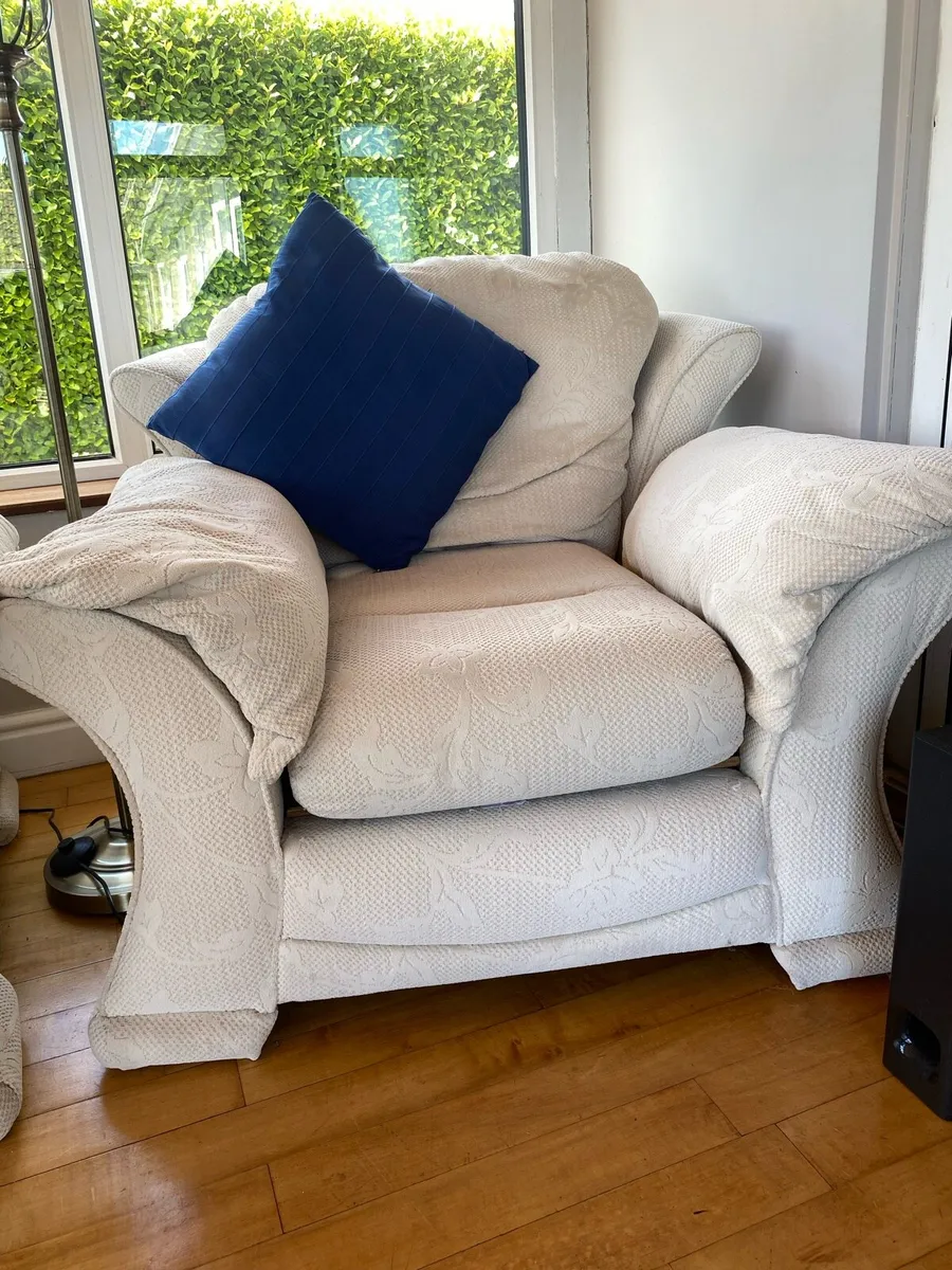 Three Piece Suite. - Image 2