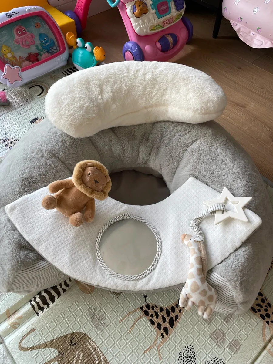 Mamas and Papas baby seat - Image 1