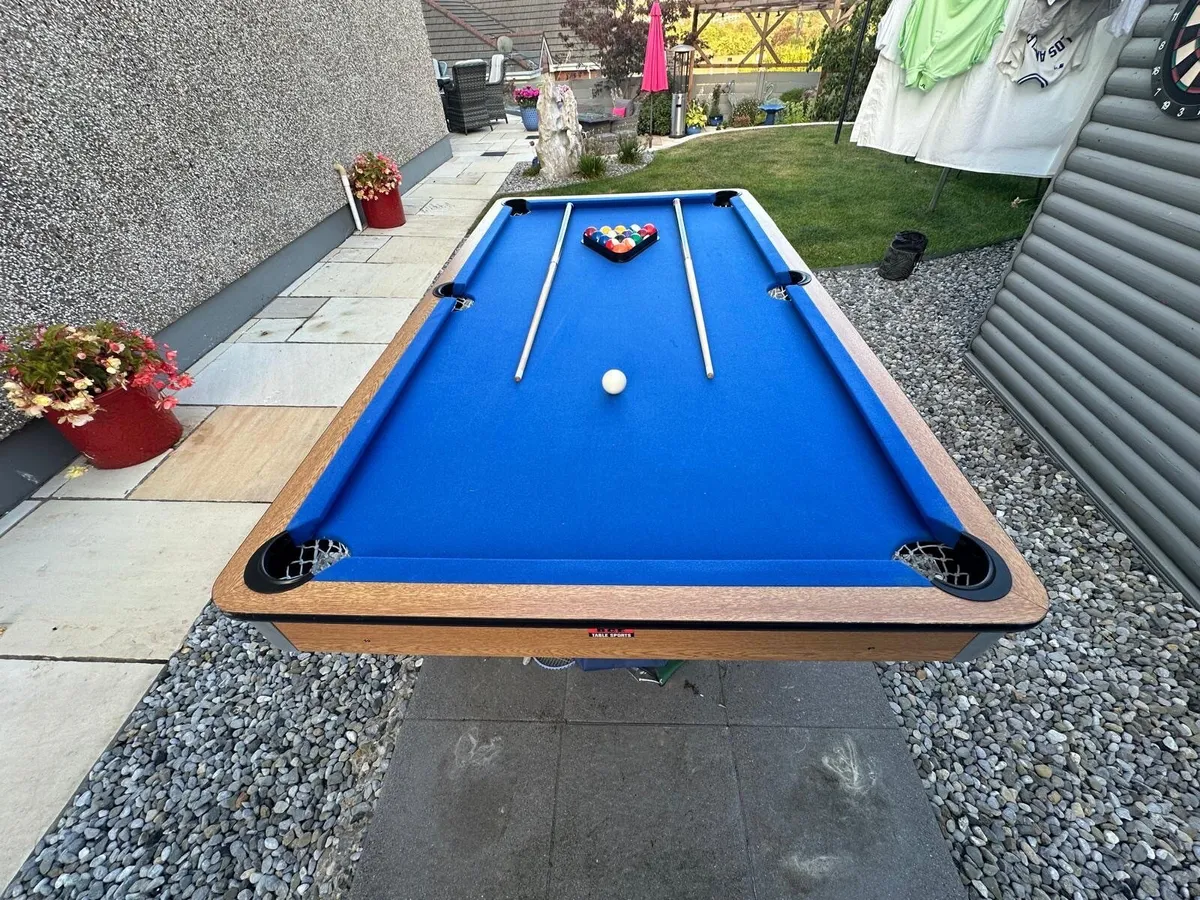 Pool table/ table tennis table - Image 2