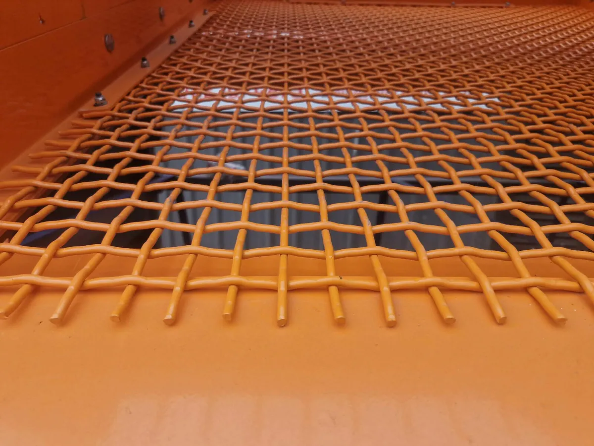 Electric vibrating screener - Image 3