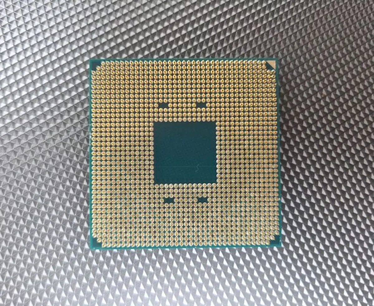 Amd Ryzen 9 3900x Processor Cpu With Cooler - Image 2