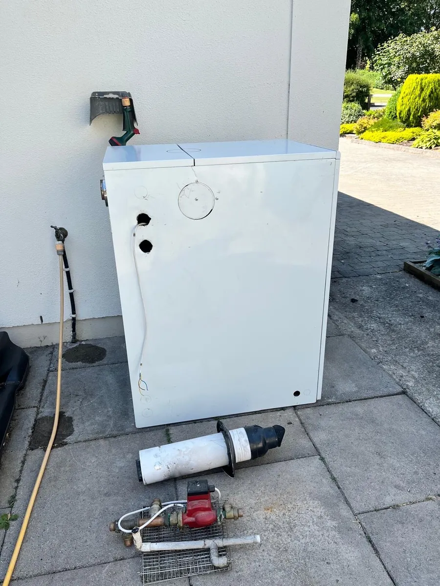 Used Warm Flow 150 Condensing Boiler - Image 4