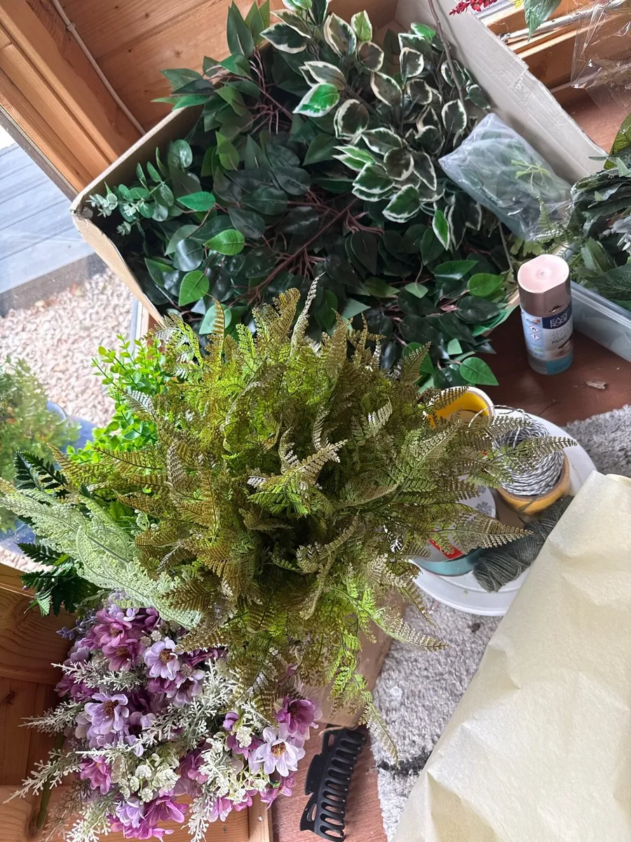 Faux flowers wreaths - Image 3